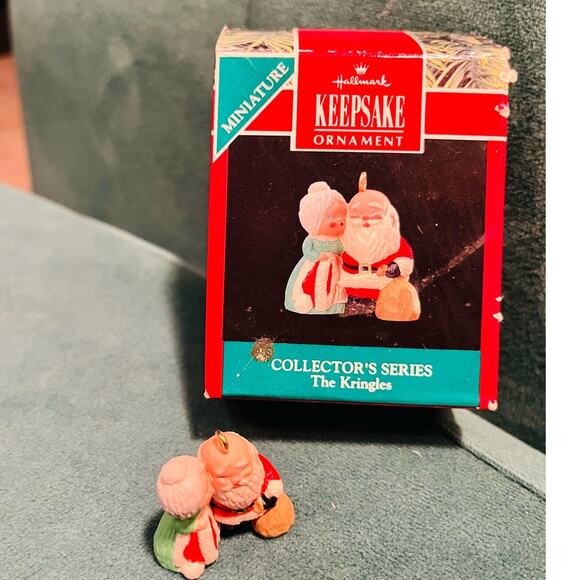Hallmark Vintage keepsake ornament collector series The Kringles 1990 - Picture 2 of 6